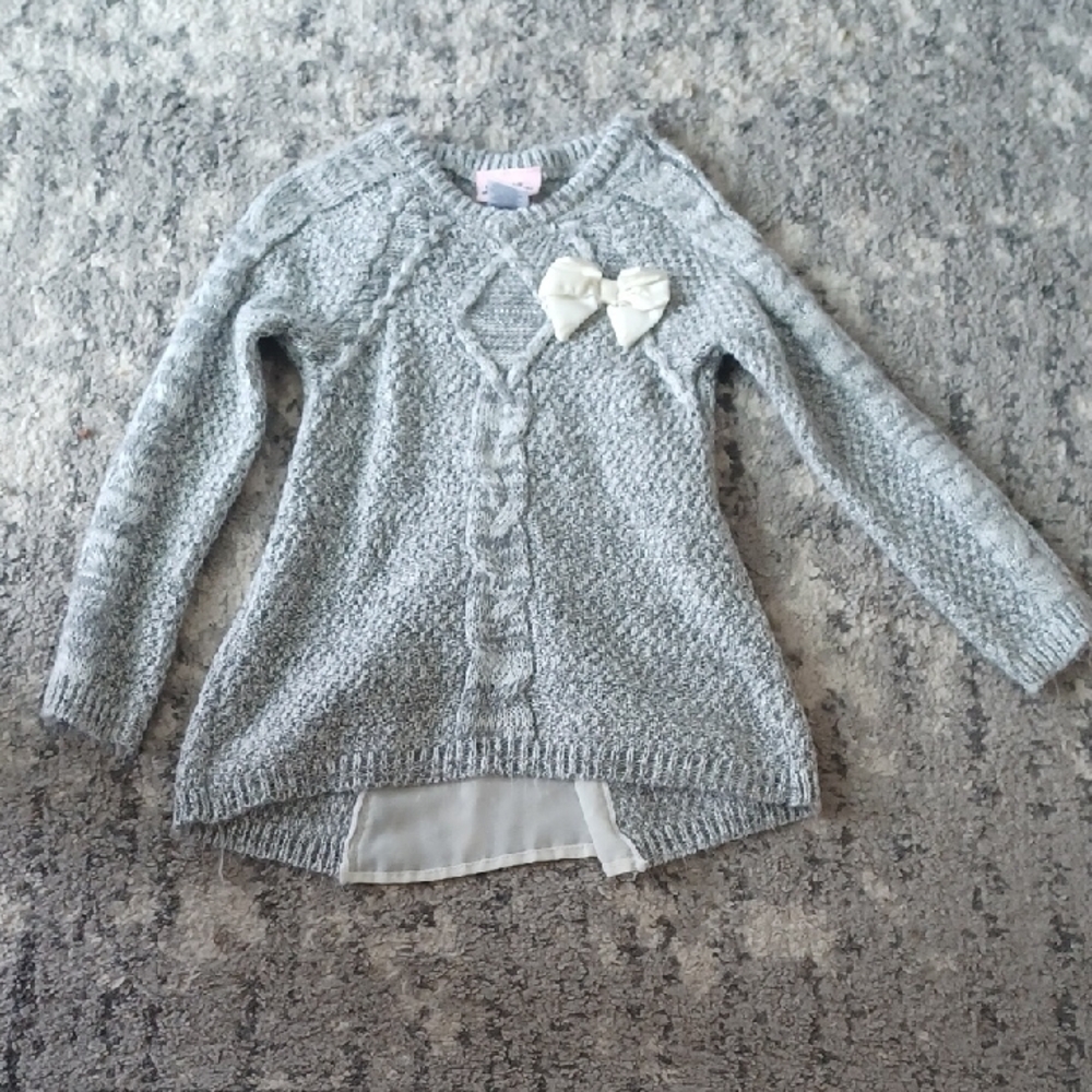 Little Lass Gray Knit Sweater with Textured Design